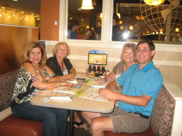 anna, patti, diana and mike at 1am at IHOP after social